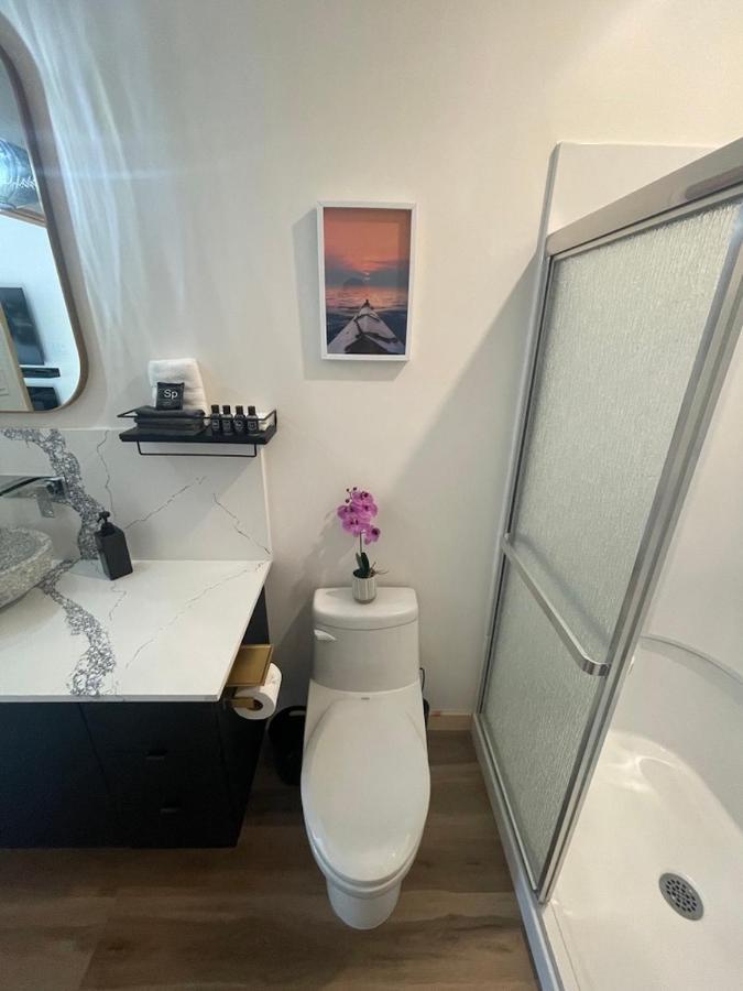 Stone Cove Waterfront Adults Only B&B 托伯莫里 外观 照片