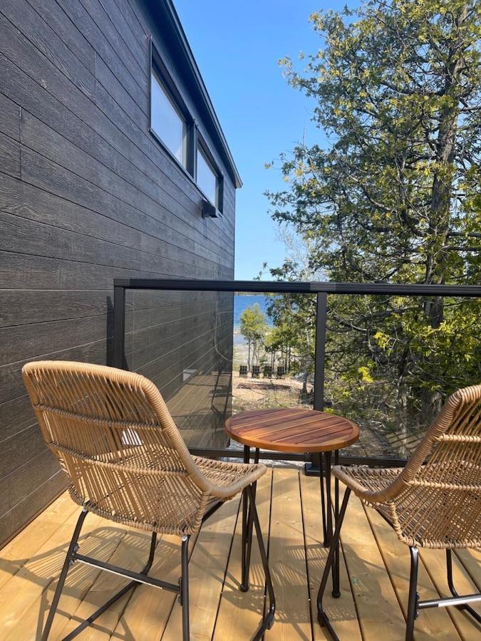 Stone Cove Waterfront Adults Only B&B 托伯莫里 外观 照片