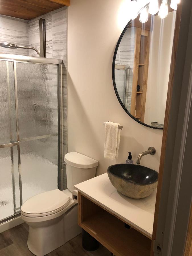 Stone Cove Waterfront Adults Only B&B 托伯莫里 外观 照片